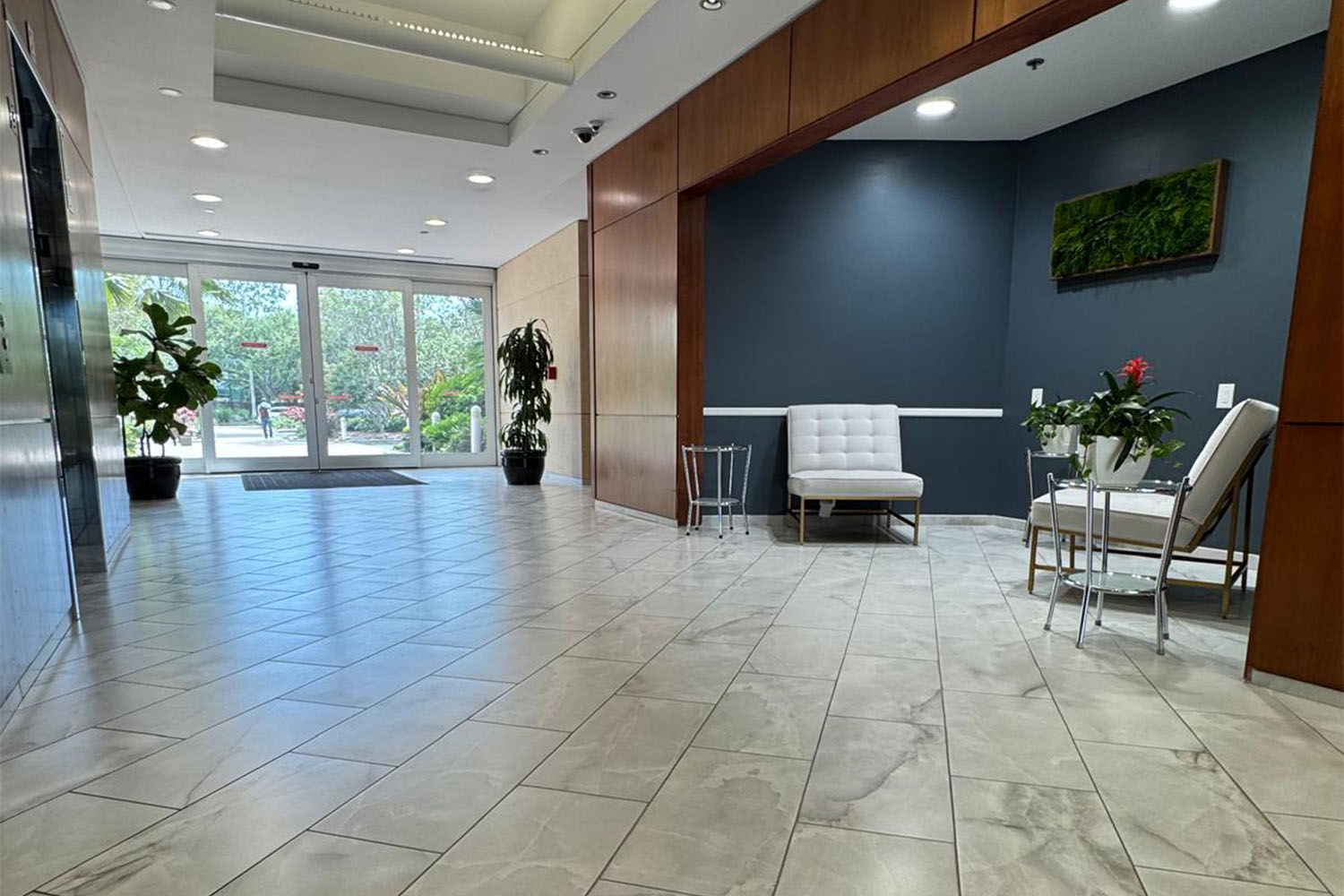 People watching a concert. Photo with a purple hue